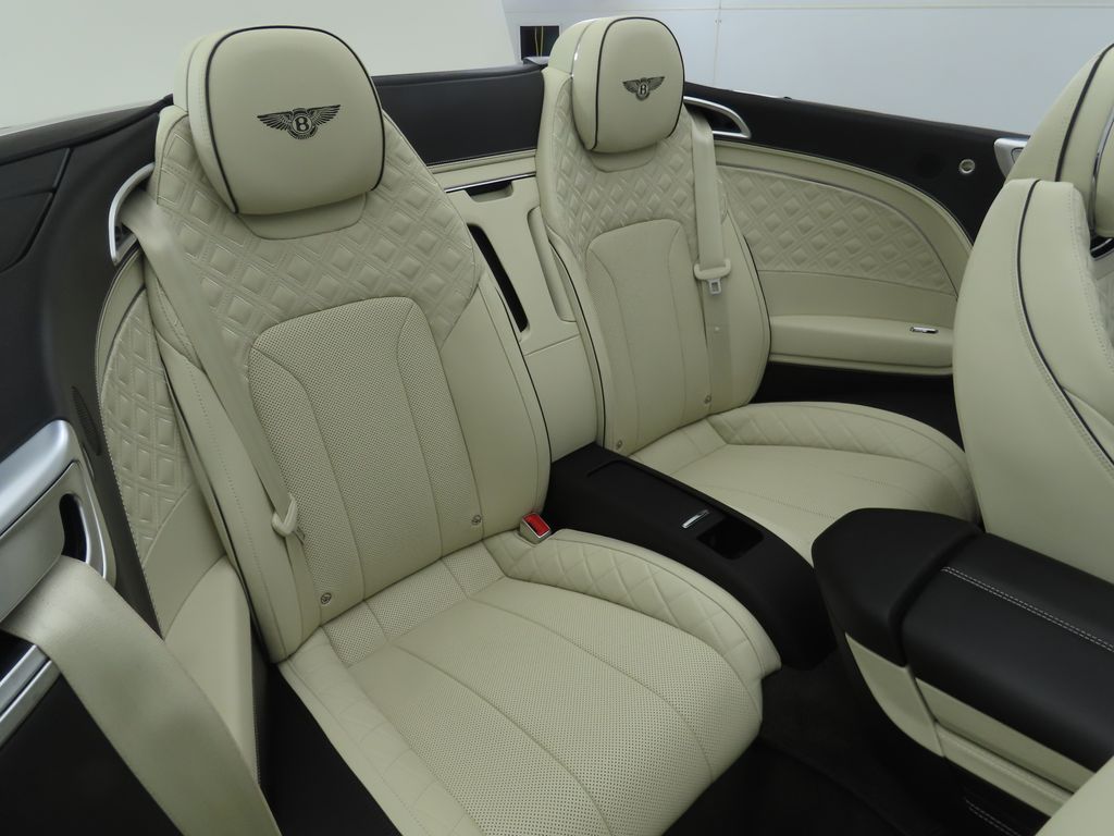 Thumbnail: 2022 Bentley Continental - 30