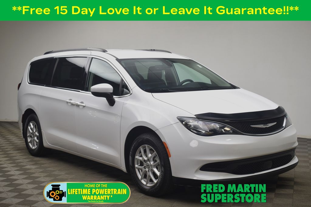 Bright White Clearcoat 2021 Chrysler Voyager LXi FWD Minivan Front-Wheel Drive 9-Speed Automatic