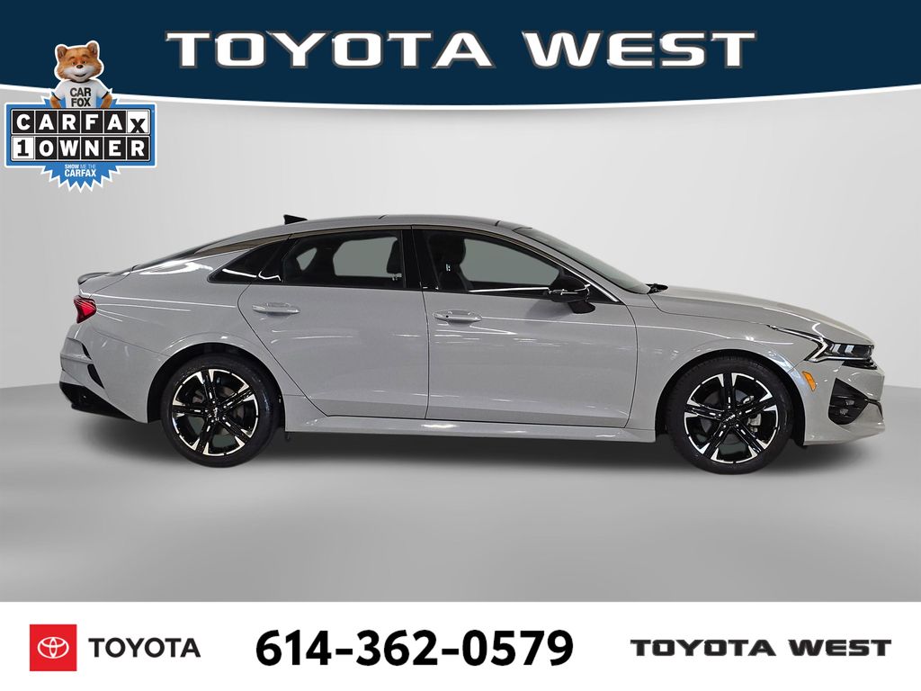 Used 2022 Gray Kia GT-Line image 4
