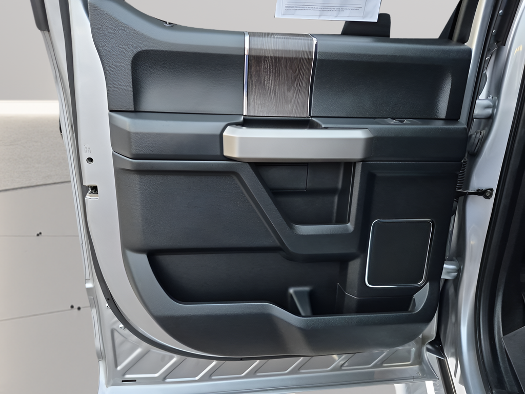 Used 2020 Silver Ford Lariat image 40