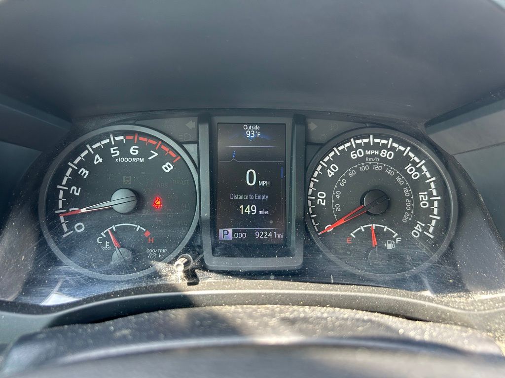 Thumbnail: 2022 Toyota Tacoma - 20