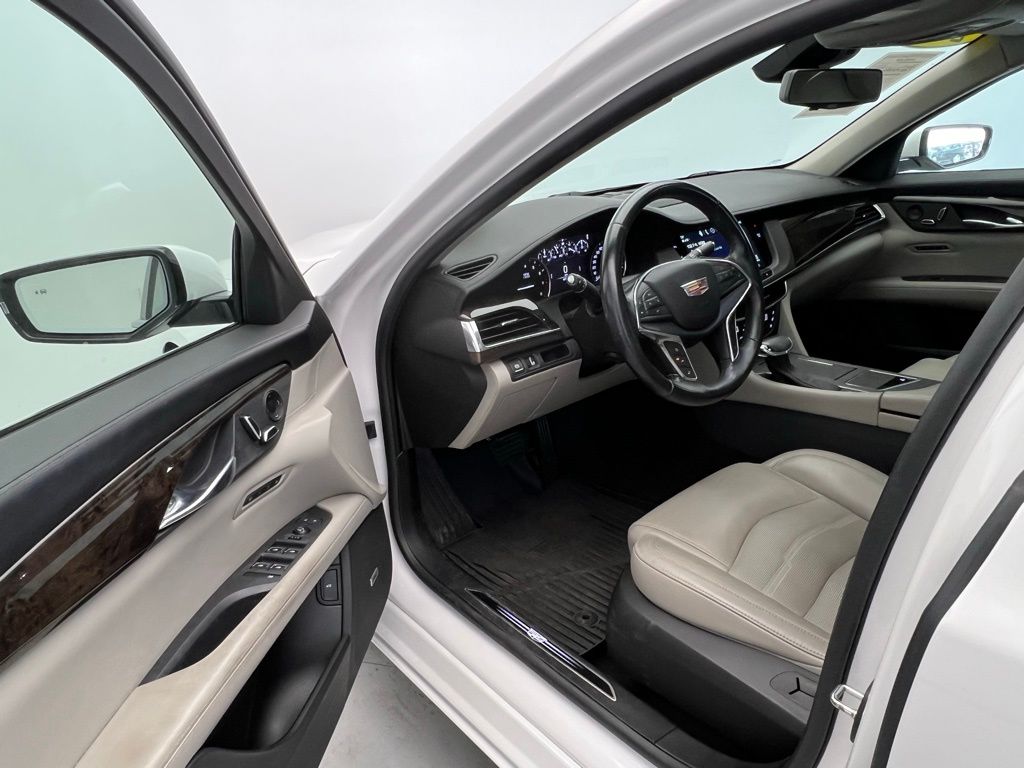 Thumbnail: 2018 Cadillac CT6 - 22