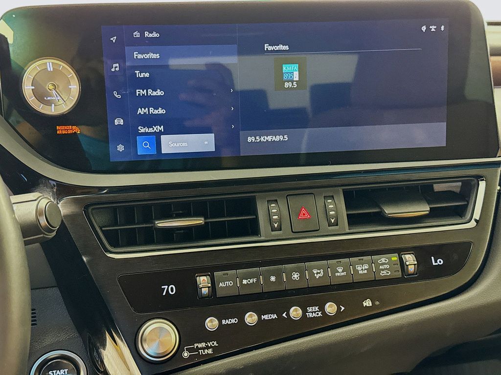 Thumbnail: 2023 Lexus ES - 15