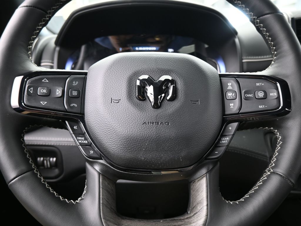 New 2026 Diamond Black Crystal Pearlcoat Ram Limited image 22