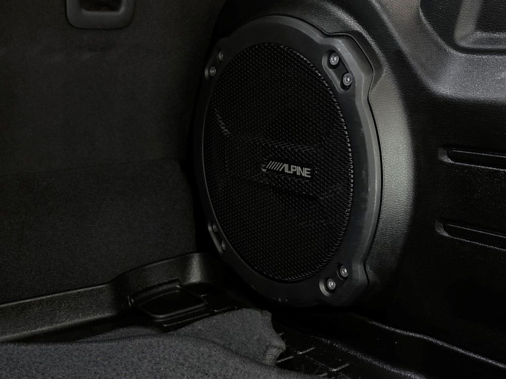 Thumbnail: 2021 Jeep Wrangler - 28