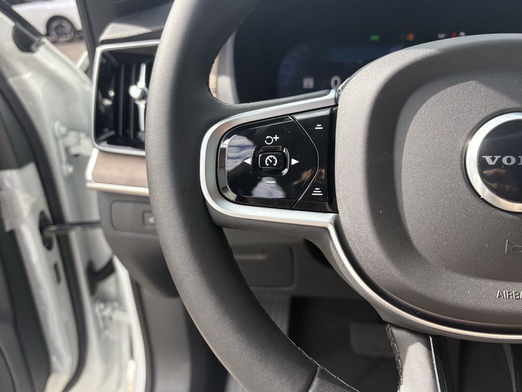 New 2026 White Volvo T8 Ultra image 16