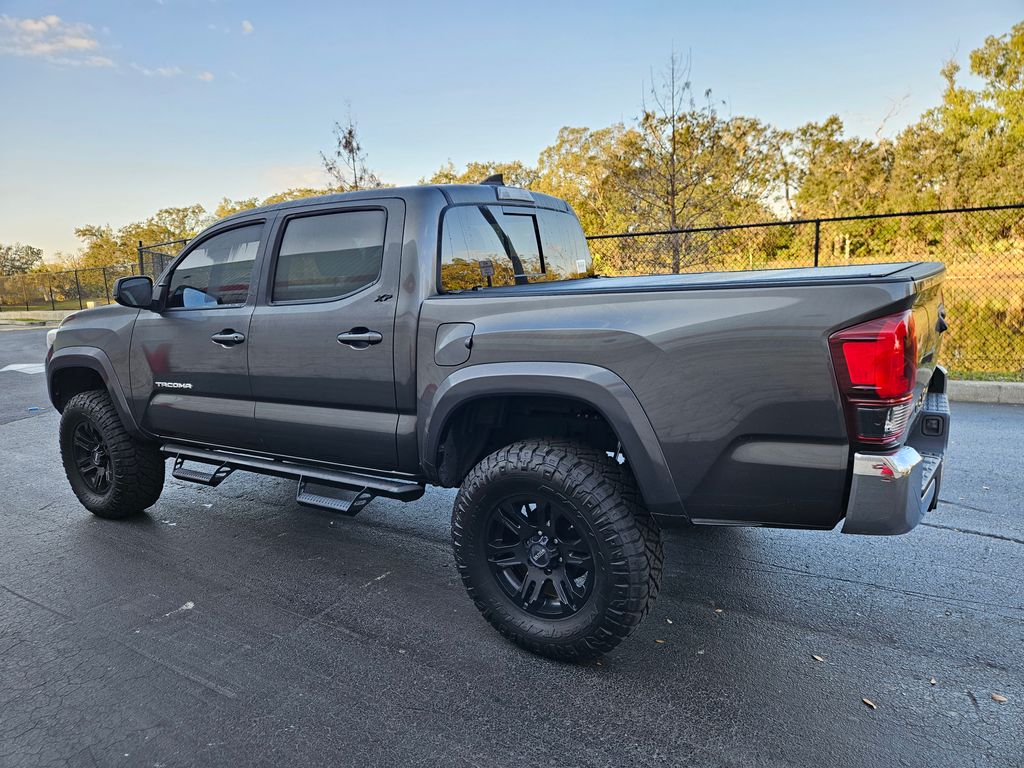 2019 Toyota Tacoma TRD Sport 3