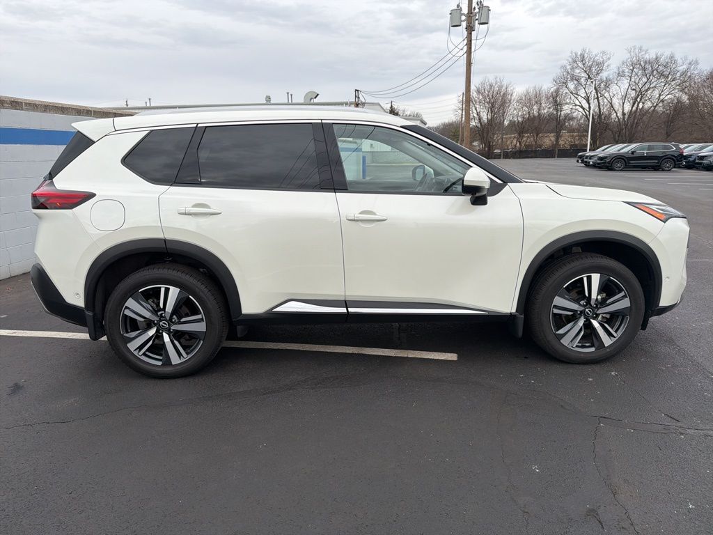 Thumbnail: 2022 Nissan Rogue - 6