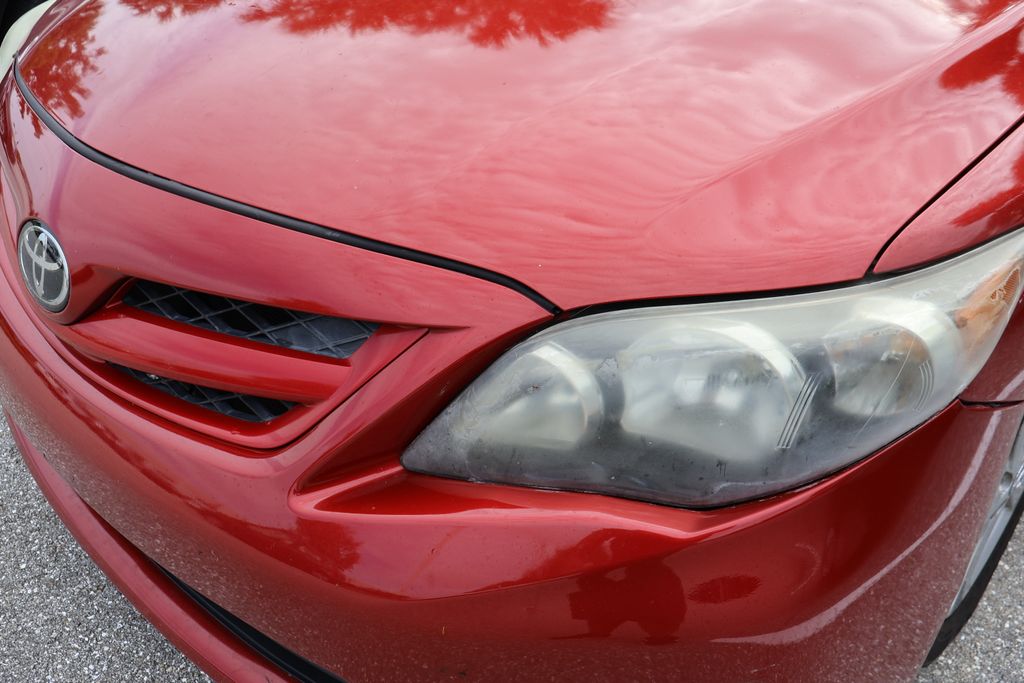 Thumbnail: 2013 Toyota Corolla - 3