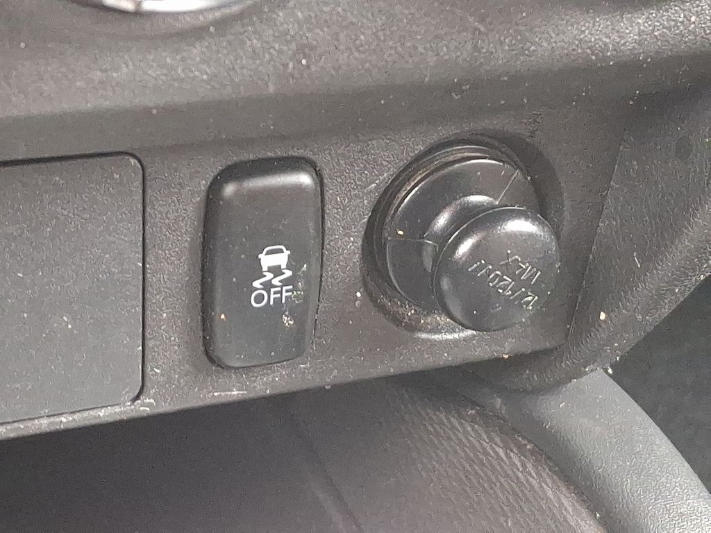 Thumbnail: 2019 Mitsubishi Outlander Sport - 24