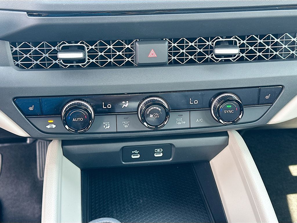 2025 Honda Accord SE 13