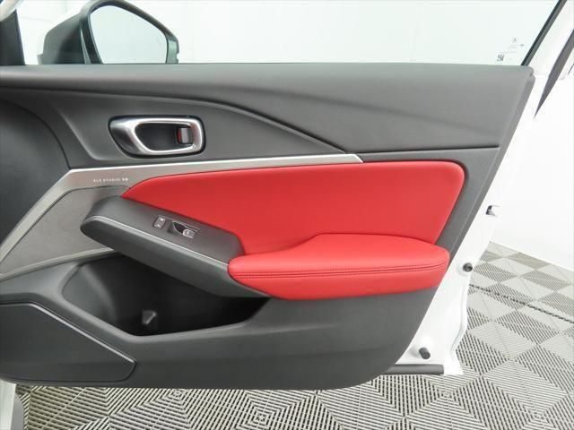 Thumbnail: 2026 Acura Integra - 25