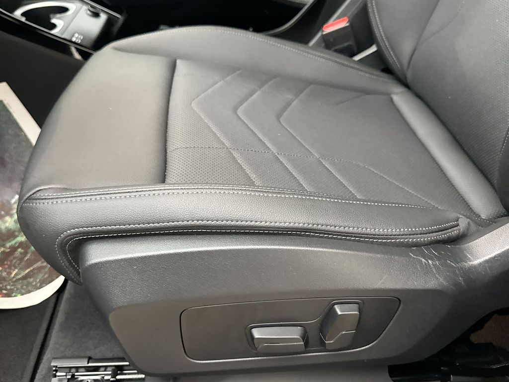2023 BMW X1 xDrive28i 4