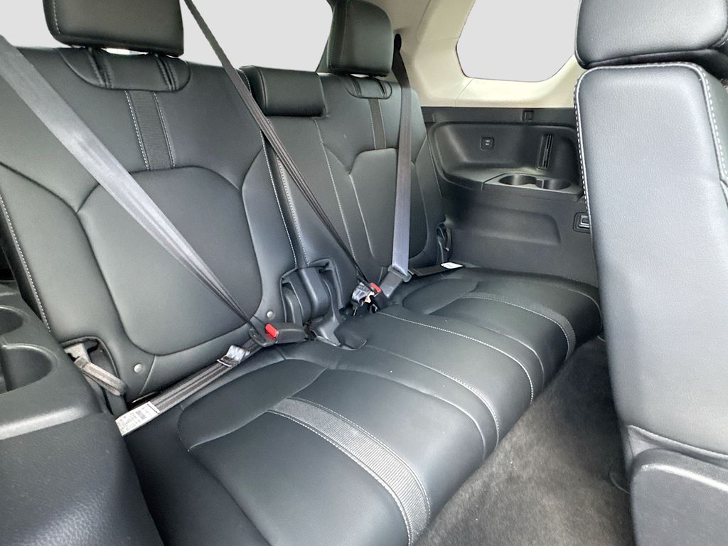 Used 2025 White Honda EX-L image 26
