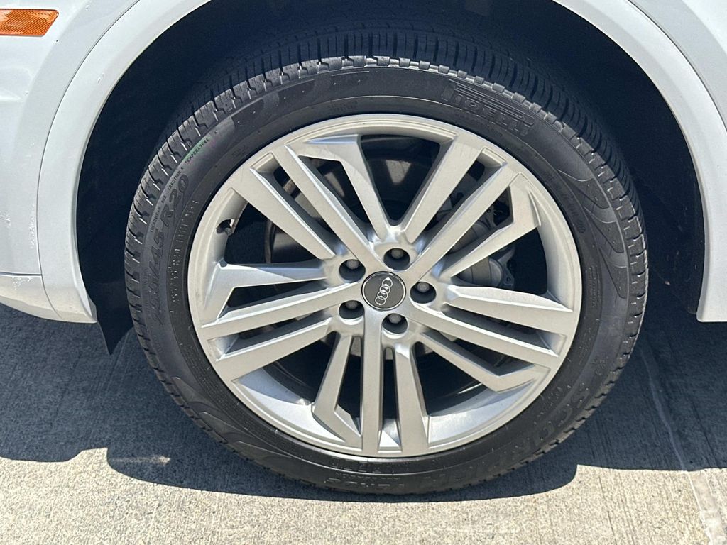 Thumbnail: 2019 Audi Q5 - 9