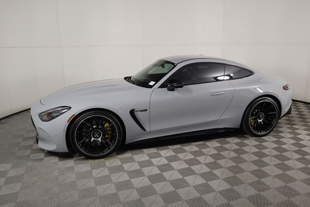 2025 Mercedes-Benz AMG GT C 8