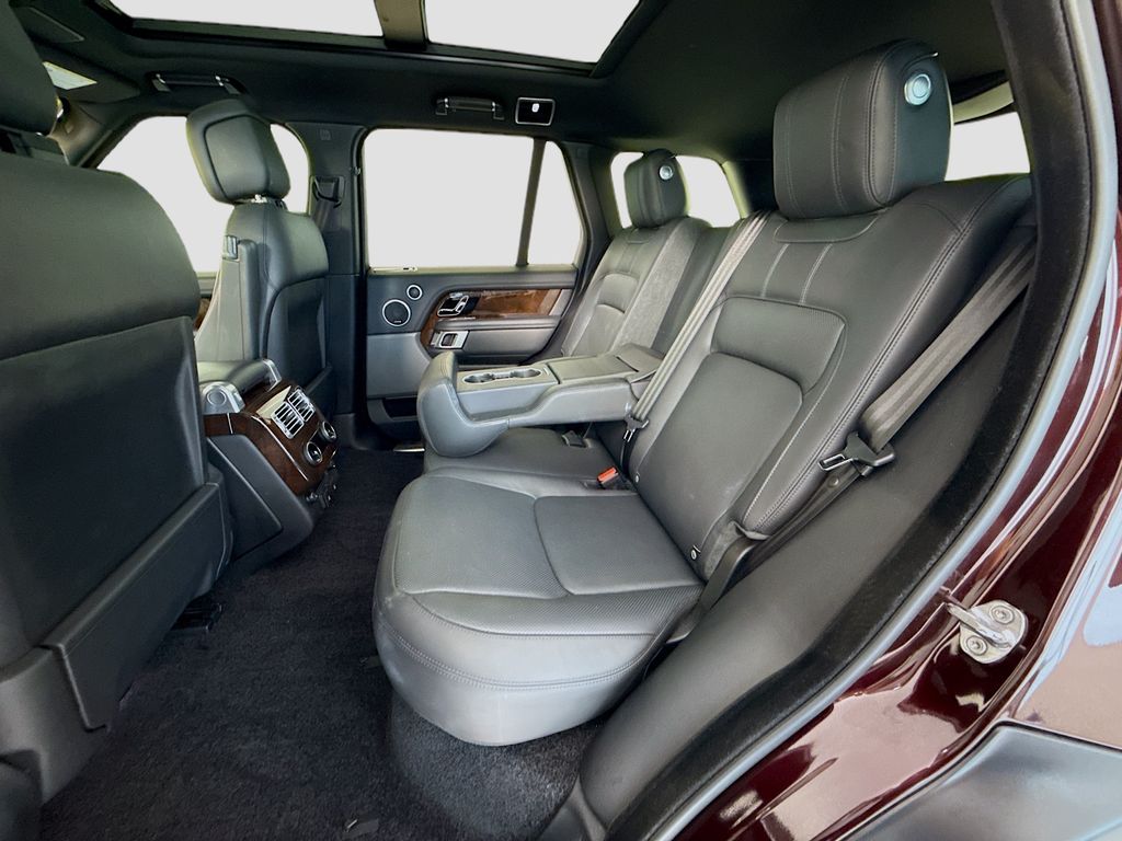 Thumbnail: 2020 Land Rover Range Rover - 22