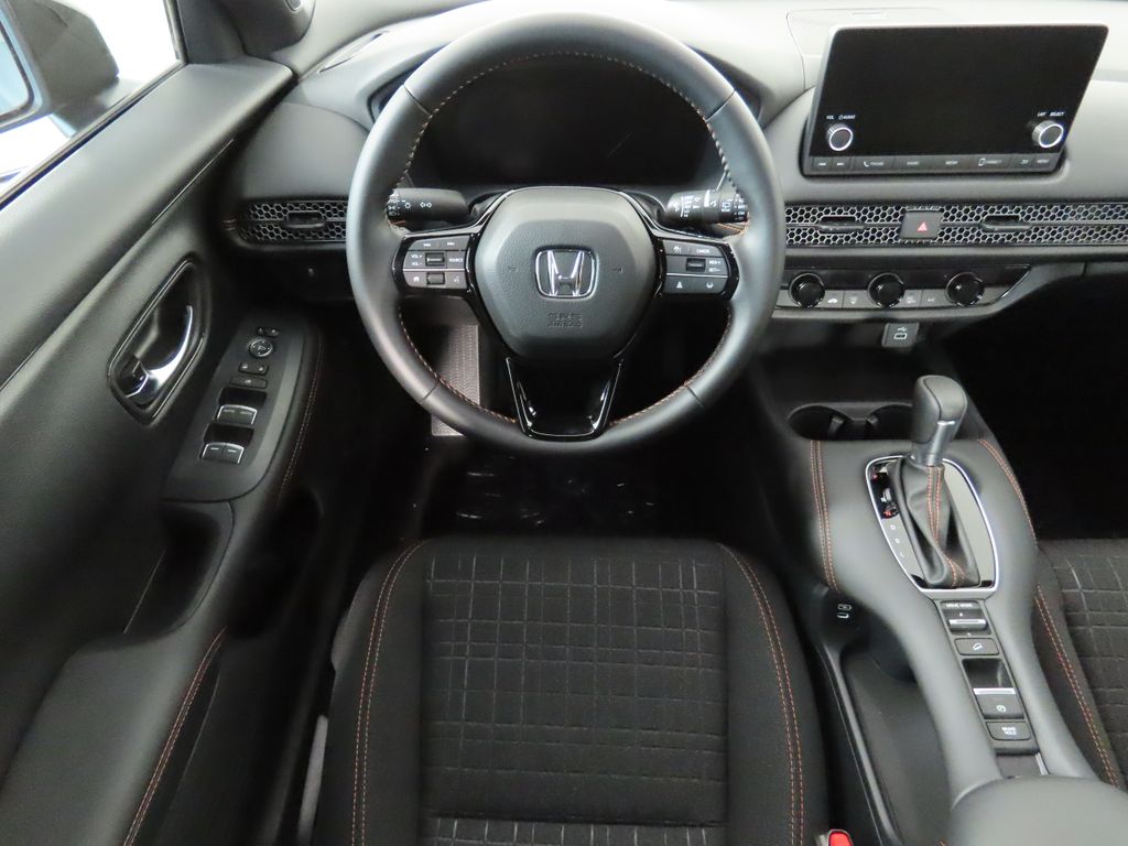 2025 Honda HR-V Sport 10