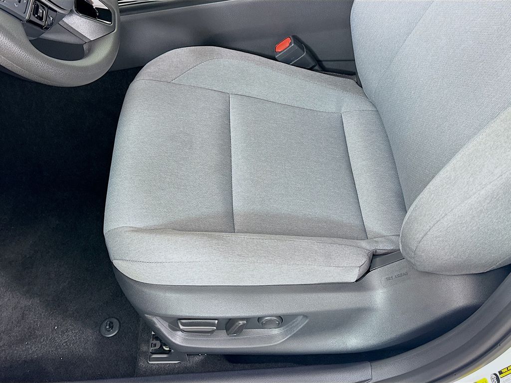 Thumbnail: 2025 Toyota Camry - 20