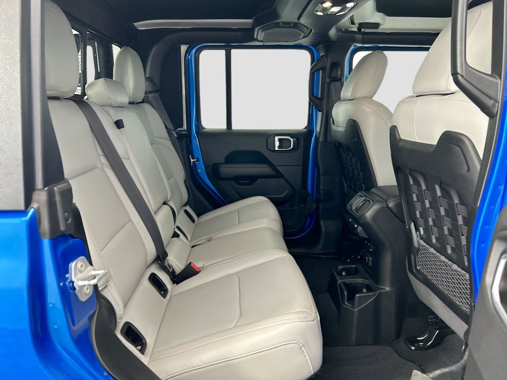 Thumbnail: 2023 Jeep Gladiator - 19