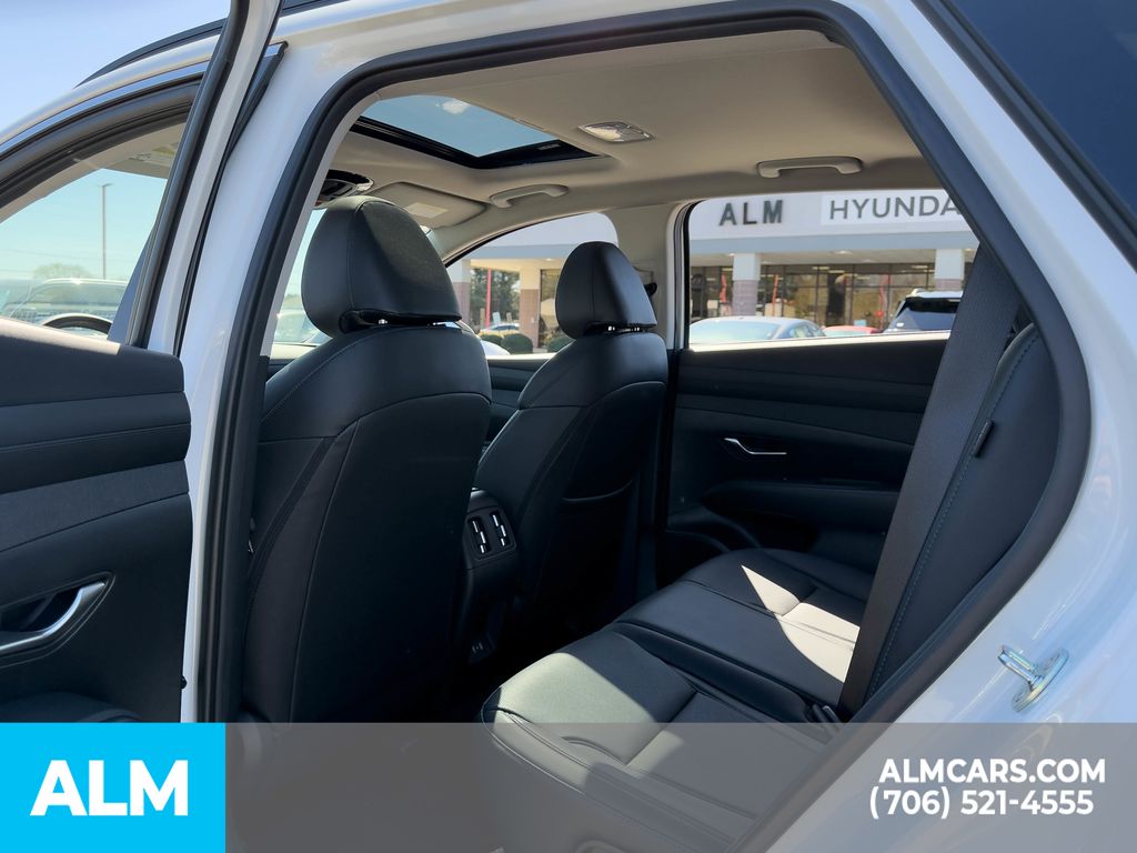 Certified Used 2025 White Hyundai SEL Convenience image 12