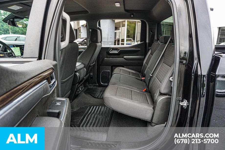 Used 2025 Black Chevrolet LT image 20