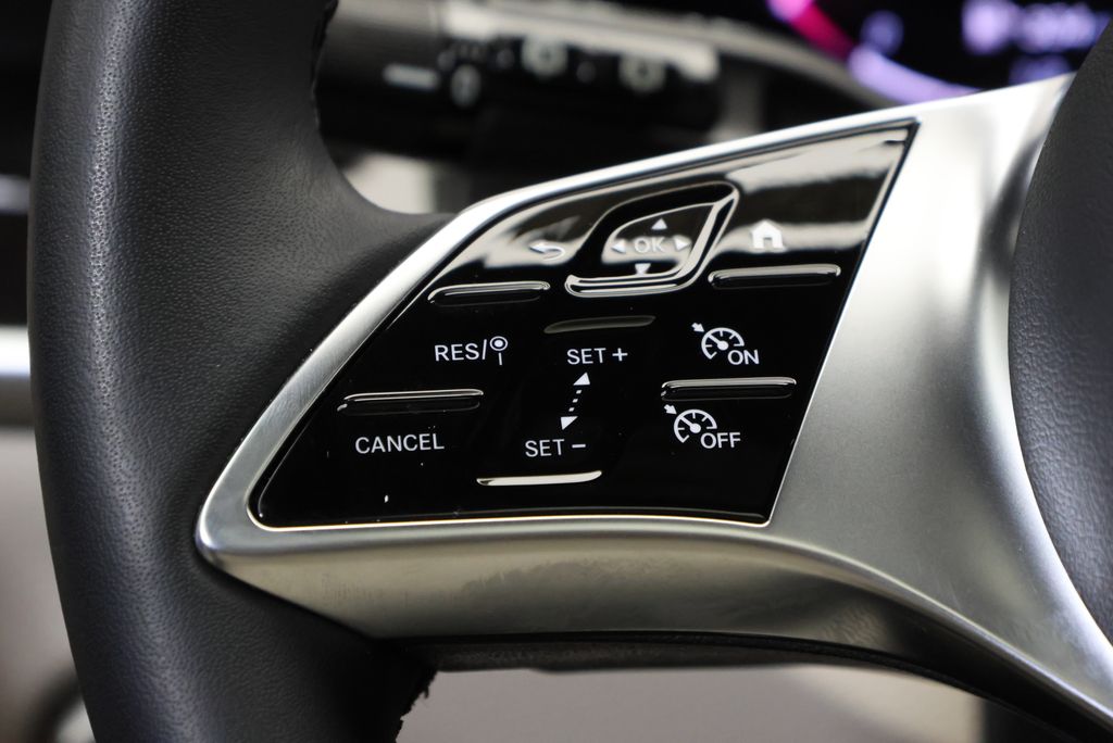 Thumbnail: 2026 Mercedes-Benz GLC - 21