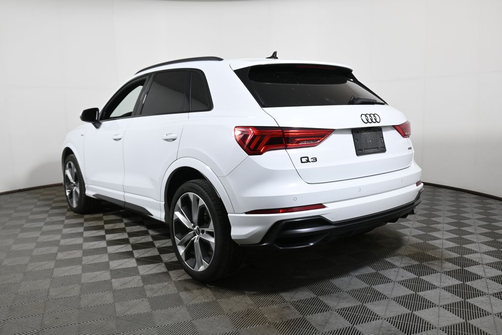 Thumbnail: 2022 Audi Q3 - 5