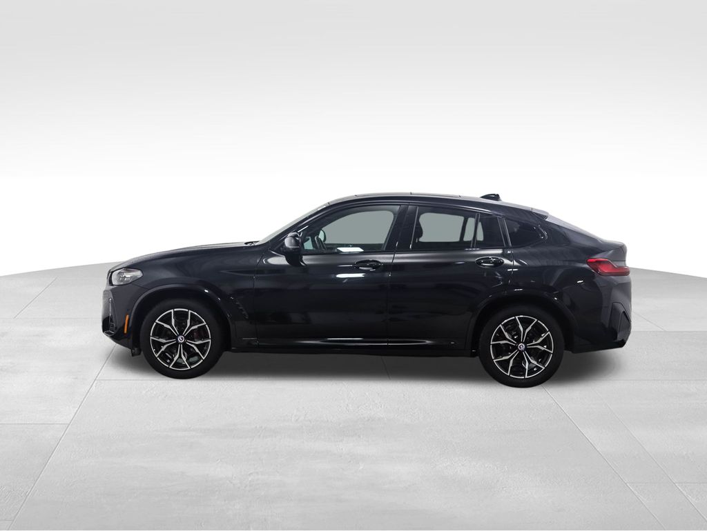 Thumbnail: 2023 BMW X4 - 2