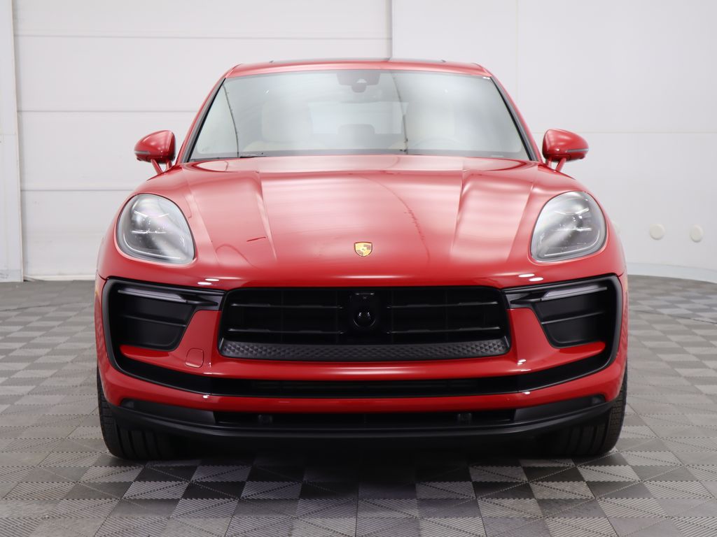 2024 Porsche Macan  2