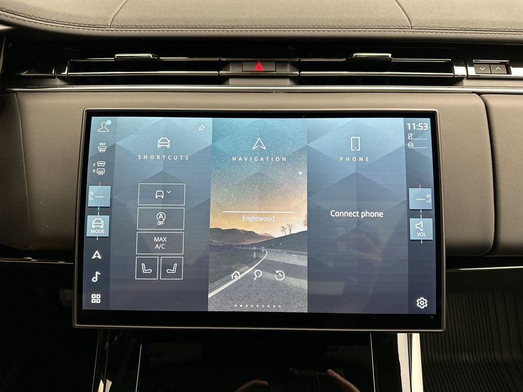 Thumbnail: 2025 Land Rover Range Rover Sport - 10