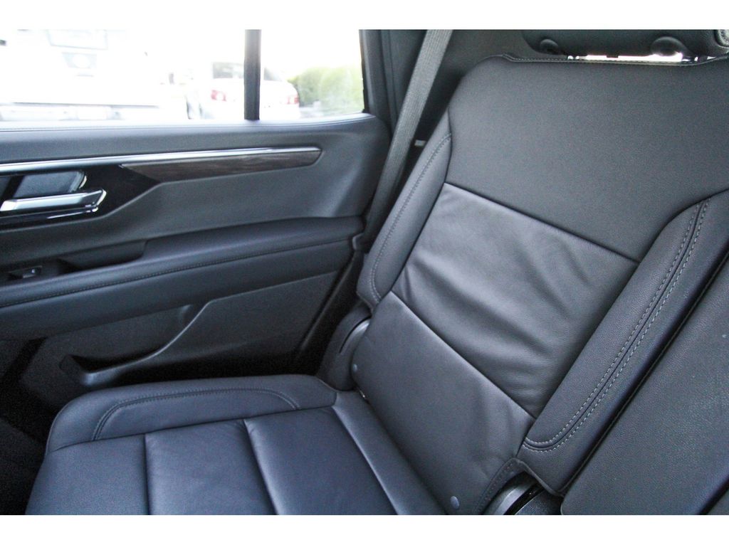 2025 Chevrolet Tahoe LT - 10