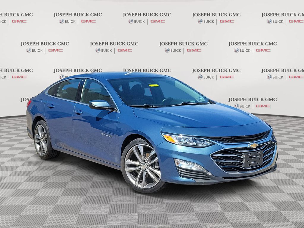 Lakeshore Blue 2024 Chevrolet Malibu Sedan Front-Wheel Drive Continuously Variable Transmission