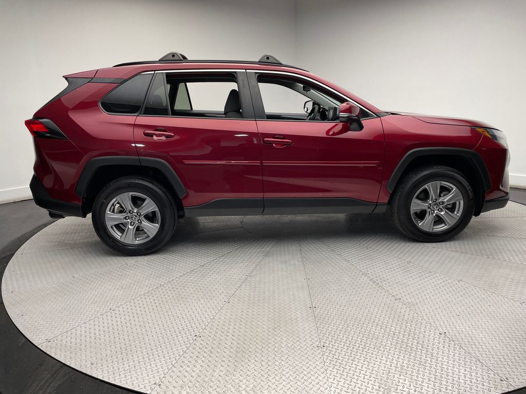 2022 Toyota RAV4 XLE 4