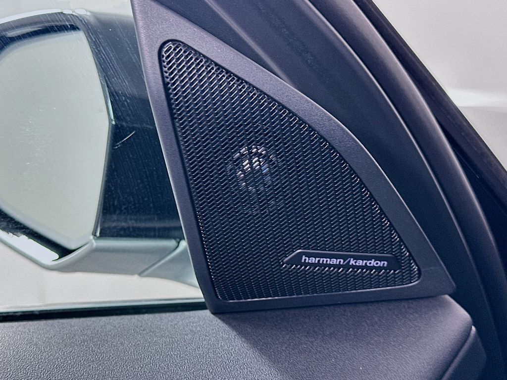 Thumbnail: 2025 BMW X3 - 18