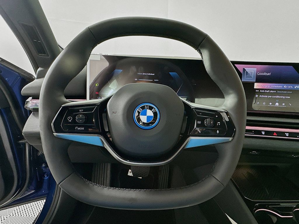 Thumbnail: 2026 BMW i5 - 10
