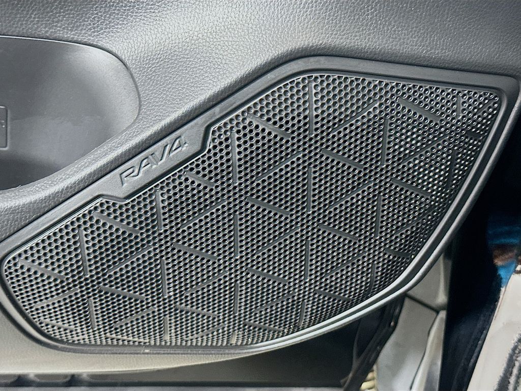 Thumbnail: 2024 Toyota RAV4 - 19