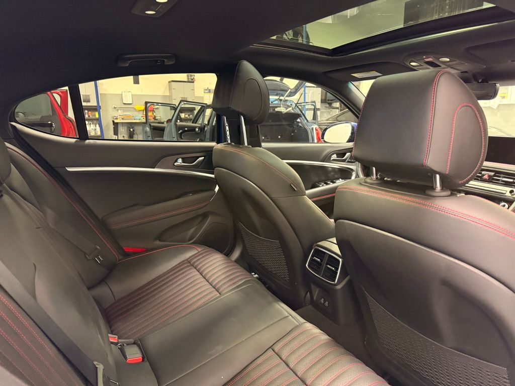 Thumbnail: 2025 Genesis G70 - 26