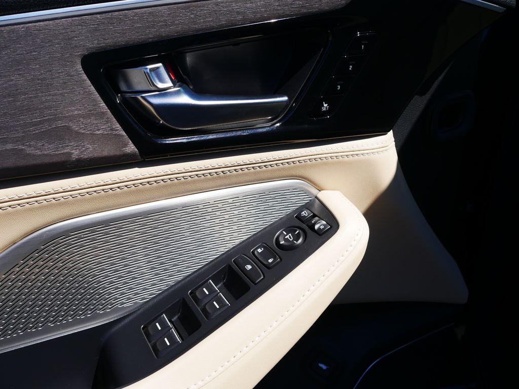 Thumbnail: 2023 Acura MDX - 16