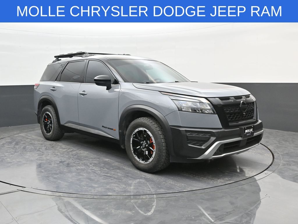 2024 Nissan Pathfinder SV 4WD