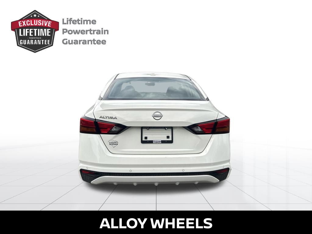2025 Nissan Altima 2.5 SV - 4