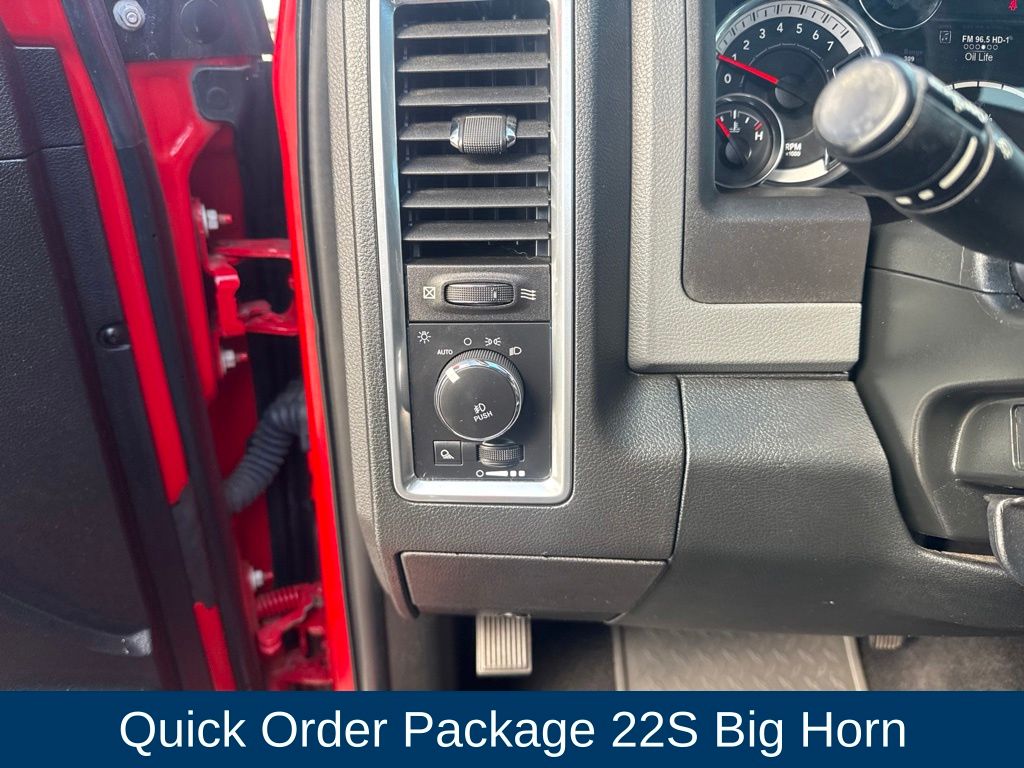 2018 Ram 1500 Big Horn Crew Cab 4x4 5'7" Box