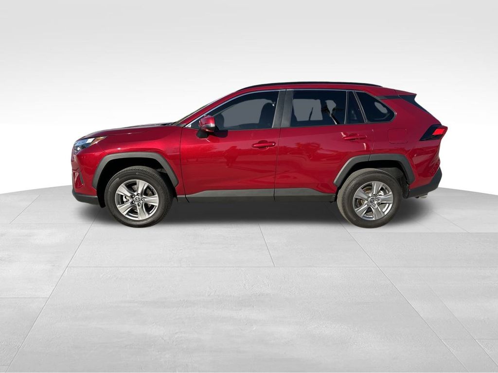 2023 Toyota RAV4 XLE 6