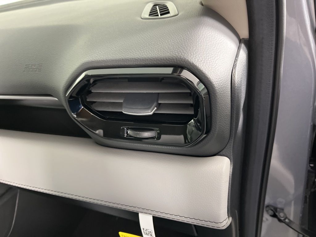 Thumbnail: 2025 Honda Pilot - 10