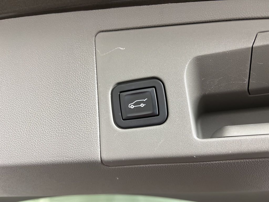 Thumbnail: 2020 Cadillac XT5 - 23