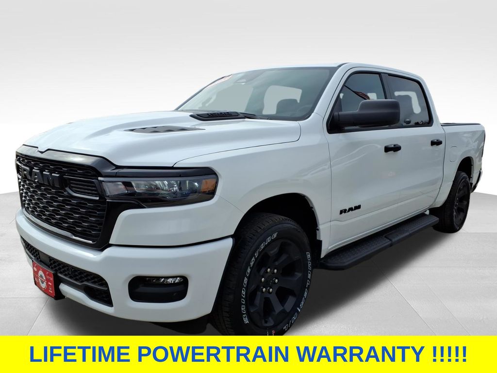 2026 RAM 1500 Express Crew Cab 4WD