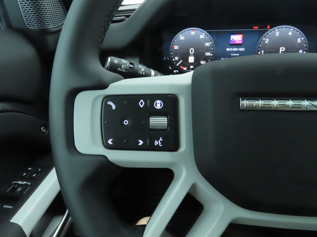2024 Land Rover Defender 110 11