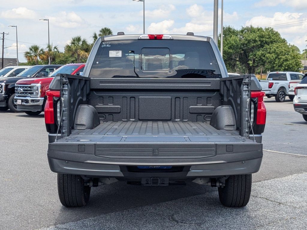 2025 Ford F-150 Lightning Platinum
