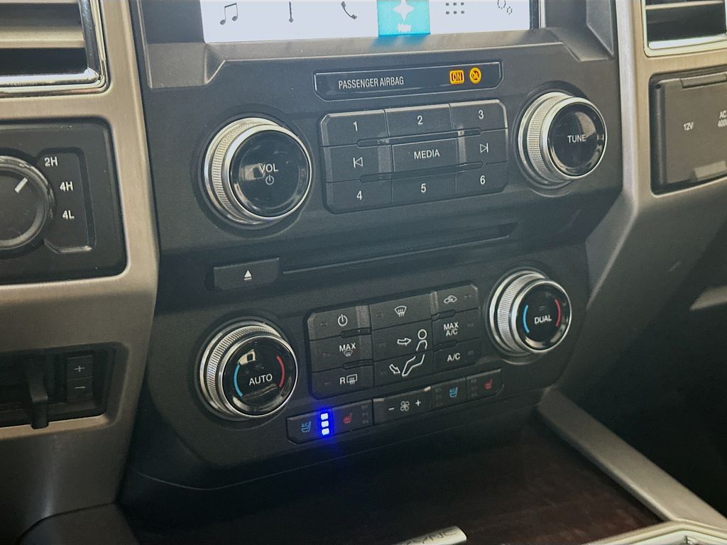 Used 2017 Gray Ford Platinum image 17