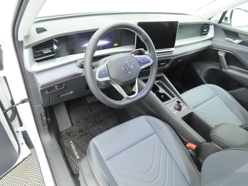 Thumbnail: 2026 Volkswagen Tiguan - 9